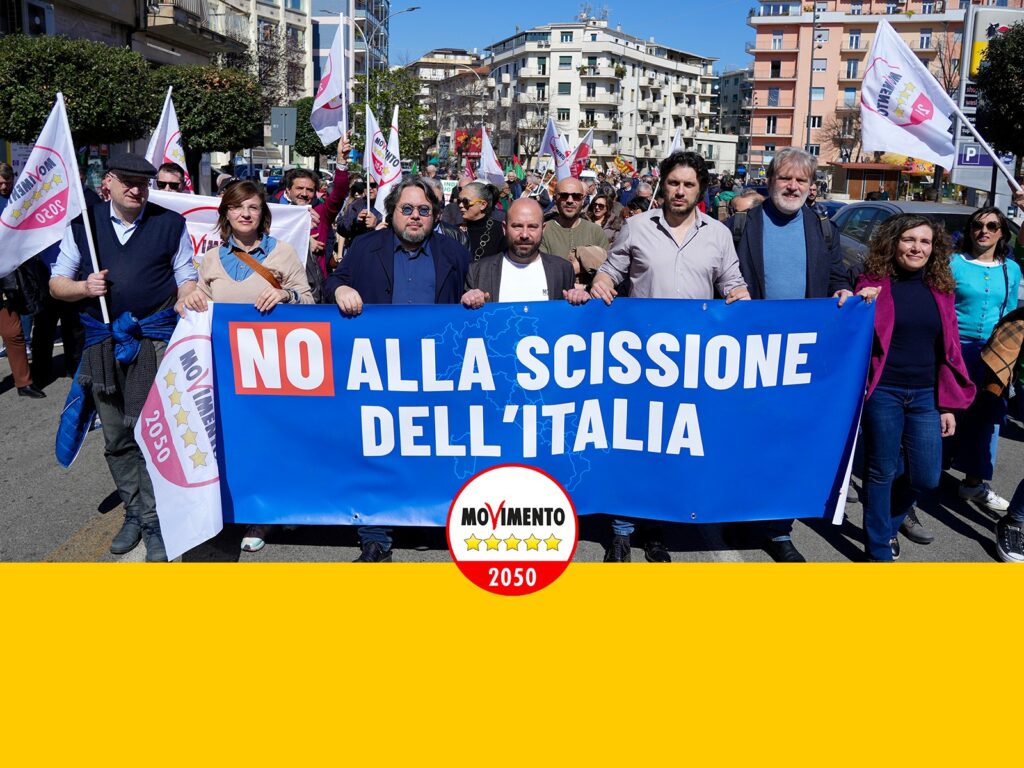 Anche Cosenza dice No all’Autonomia differenziata insieme al Movimento